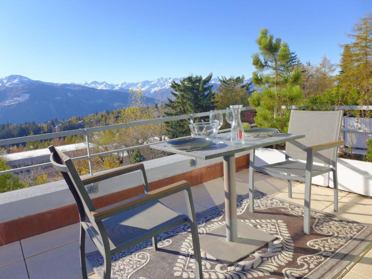 Apartment Jeanne D'Arc-3 By Interhome Crans-Montana Exterior foto